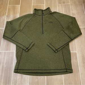 The North Face Men’s Forest Green 1/4 Zip Knit Pullover Swwater